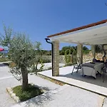 Villa In Near The Sea With Terrace *