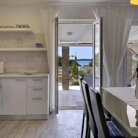 Villa In Near The Sea With Terrace *
