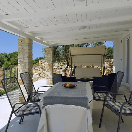 In Near The Sea With Terrace *