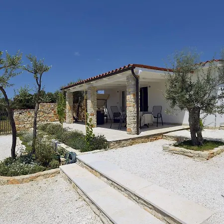 In Near The Sea With Terrace *