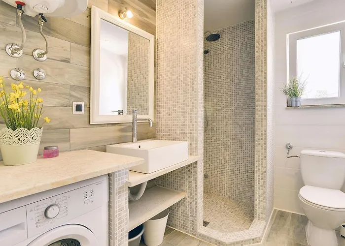 In Near The Sea With Terrace Vila *