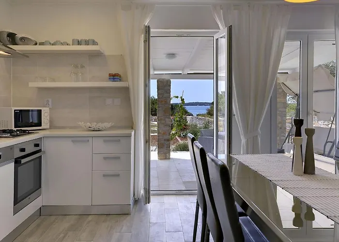 Vila In Near The Sea With Terrace *